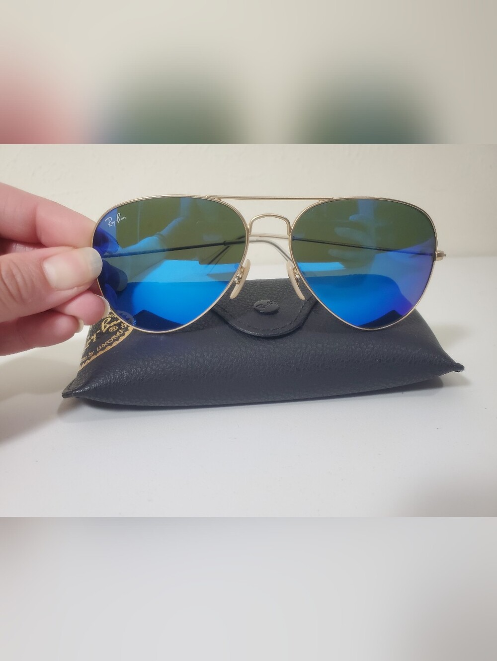 Ray-Ban Large Aviator Sunglasses with Blue Mirrored Lenses